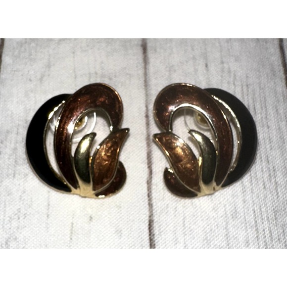 Trifari Vintage Goldtone Brown Multi Swirl Enamel Post Earrings 1 inch - Picture 4 of 7